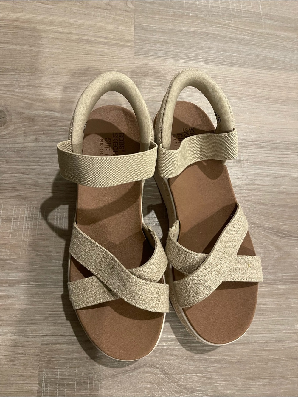 NWT Skechers BOBS WOMENS SLIP-INS SUN RAY-BRIGHT SANDAL - Picture 2 of 6